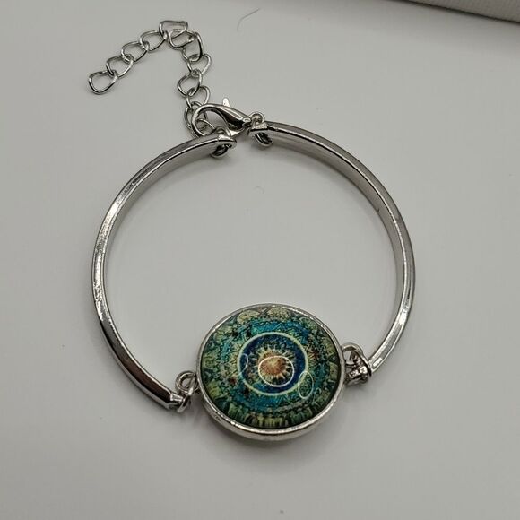 NEW MEDIALION 4PC FASHION JEWELRY SET - Picture 4 of 8